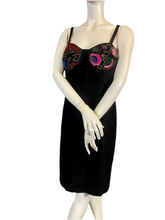 Charger l&#39;image dans la galerie, Exceptionnelle robe à perles Louis Feraud taille 42
