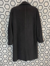 Charger l&#39;image dans la galerie, Manteau Max Mara taille 40
