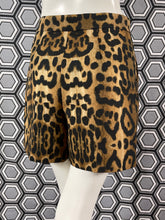 Charger l&#39;image dans la galerie, Short léopard Giambattista Valli taille 36

