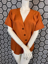 Charger l&#39;image dans la galerie, Haut Yves Saint Laurent rive gauche taille 38
