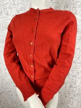 Charger l&#39;image dans la galerie, Gilet Hawico cachemire taille 38
