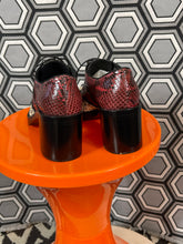 Charger l'image dans la galerie, Sublimes Chaussures en python Miu Miu pointure 36
