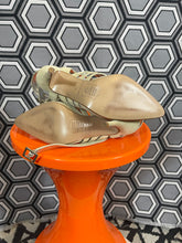 Charger l&#39;image dans la galerie, Escarpins vintage Thierry Mugler pointure 36
