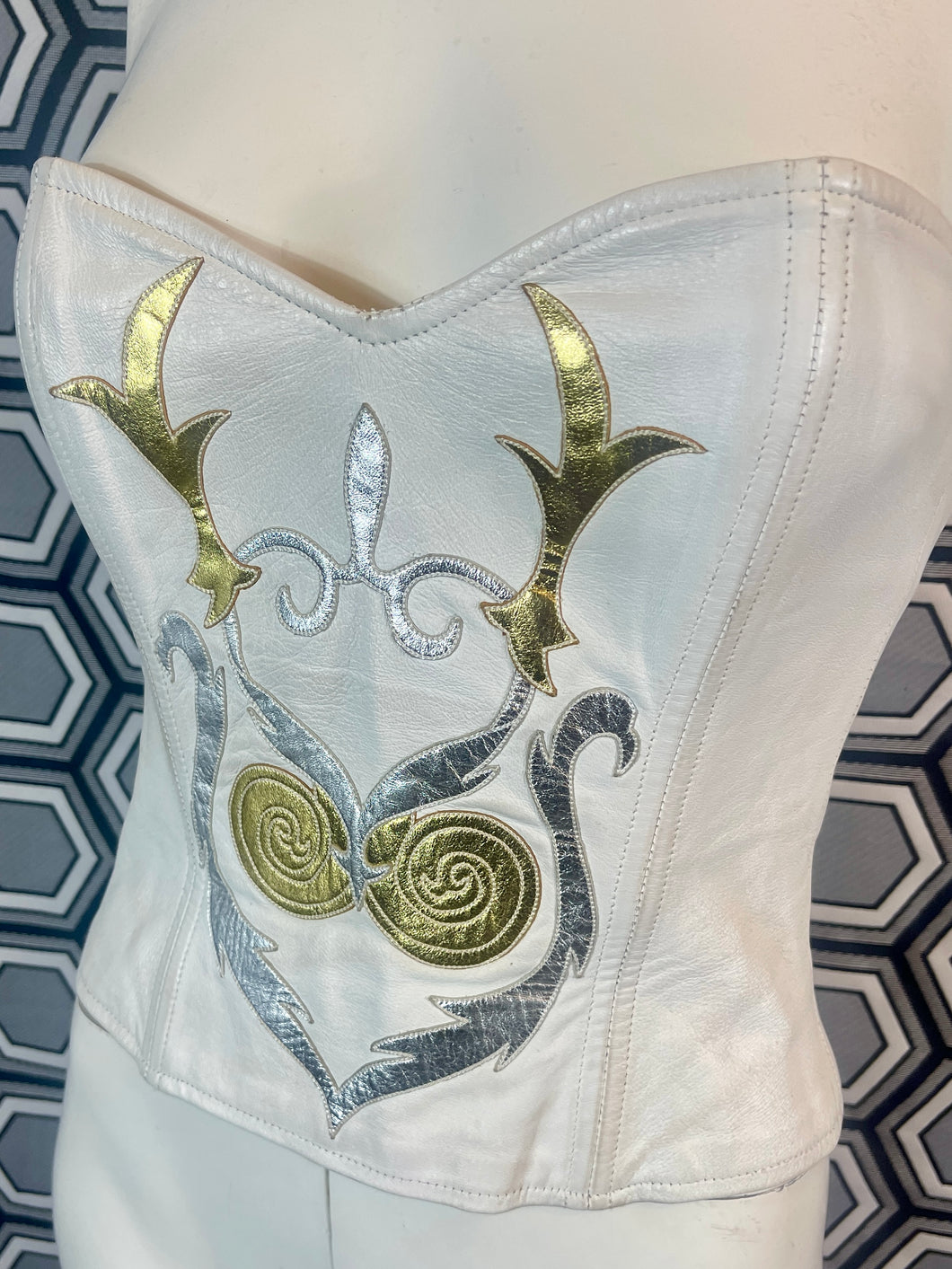 Incroyable bustier en cuir Jean Claude Jitrois taille 38