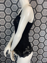 Charger l&#39;image dans la galerie, Haut en dentelle Dolce &amp; Gabbana taille 36
