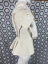 Charger l'image dans la galerie, Veste emblématique Alexander McQueen taille 40
