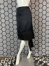 Charger l&#39;image dans la galerie, Jupe asymétrique Céline taille 38

