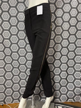 Charger l'image dans la galerie, Superbe pantalon Céline neuf avec étiquette taille 36
