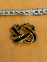Charger l&#39;image dans la galerie, Lot de broches vintage

