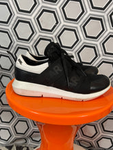 Charger l&#39;image dans la galerie, Sneakers Karl Lagerfeld pointure 37
