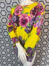 Charger l&#39;image dans la galerie, Haut Versace jeans couture taille 40
