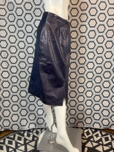 Charger l&#39;image dans la galerie, Jupe en cuir Morabito taille 38

