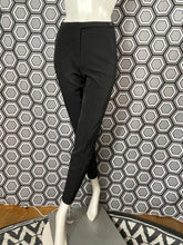 Charger l&#39;image dans la galerie, Pantalon noir Prada taille 34
