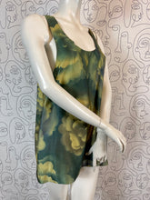 Charger l&#39;image dans la galerie, Haut en soie Dries Van Noten taille 38
