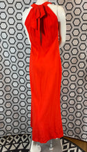 Charger l&#39;image dans la galerie, Robe longue rouge Yves Saint Laurent rive gauche taille 40
