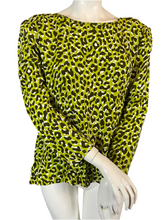 Charger l'image dans la galerie, Superbe blouse léopard Yves Saint Laurent rive gauche taille 42

