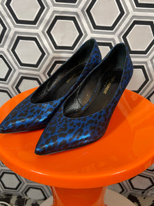 Escarpins bleu merallisé léopard pointure 37,5 italienne.