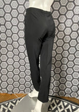 Charger l&#39;image dans la galerie, Pantalon noir Prada taille 34
