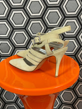 Charger l&#39;image dans la galerie, Escarpins vintage Thierry Mugler pointure 36
