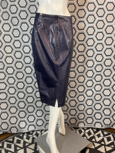 Charger l&#39;image dans la galerie, Jupe en cuir Morabito taille 38

