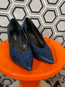 Escarpins bleu merallisé léopard pointure 37,5 italienne.