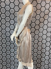 Charger l'image dans la galerie, Robe Queenie en soie taille 40
