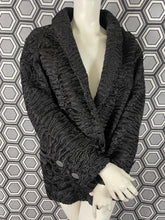 Charger l'image dans la galerie, Ensemble Chantal Thomass en astrakan vintage taille 36
