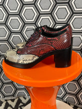 Charger l'image dans la galerie, Sublimes Chaussures en python Miu Miu pointure 36
