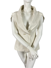 Charger l'image dans la galerie, Veste emblématique Alexander McQueen taille 40
