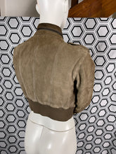 Charger l&#39;image dans la galerie, Blouson en daim Twin-set Simona Barbieri taille 40
