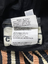 Charger l&#39;image dans la galerie, Haut à capuche Jean Paul Gaultier taille 36
