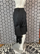 Charger l&#39;image dans la galerie, Jupe asymétrique Céline taille 38
