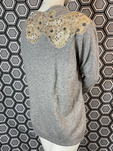 Charger l&#39;image dans la galerie, Cardigan Manoush brodé taille 40
