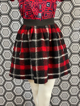Charger l&#39;image dans la galerie, Jupe écossaise JC de Castelbajac taille 36
