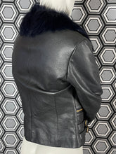 Charger l&#39;image dans la galerie, Blouson en cuir Paul Smith taille 36

