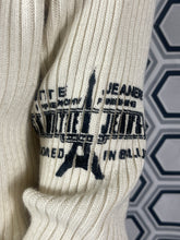 Charger l&#39;image dans la galerie, Pull Jean-Paul Gaultier taille 38
