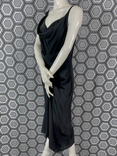 Charger l'image dans la galerie, Superbe robe noire Rick Owens taille 38
