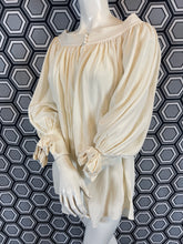 Charger l&#39;image dans la galerie, Blouse Christian Dior taille 38
