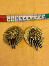 Charger l&#39;image dans la galerie, Lot de clips et une broche vintage
