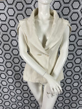 Charger l'image dans la galerie, Veste emblématique Alexander McQueen taille 40
