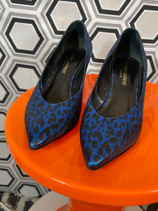 Escarpins bleu merallisé léopard pointure 37,5 italienne.