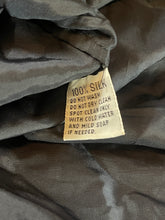 Charger l&#39;image dans la galerie, Haut Oleg Cassini taille 38
