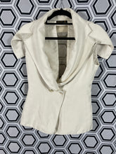 Charger l'image dans la galerie, Veste emblématique Alexander McQueen taille 40
