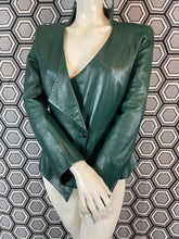Charger l'image dans la galerie, Veste vintage en cuir Thierry Mugler taille 38
