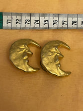 Charger l&#39;image dans la galerie, Lot de 9 clips et une broche vintage
