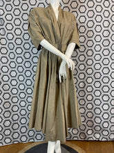 Charger l'image dans la galerie, Robe Thierry Mugler taille 38
