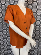 Charger l&#39;image dans la galerie, Haut Yves Saint Laurent rive gauche taille 38
