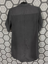 Charger l&#39;image dans la galerie, Robe chemise Equipment en soie taille 36
