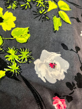 Charger l&#39;image dans la galerie, Incroyable manteau kenzo en velours taille 36
