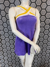 Charger l&#39;image dans la galerie, Haut en éponge Pierre Cardin taille 38
